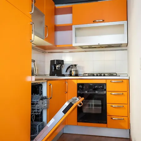 Domus San Vitale Apartment